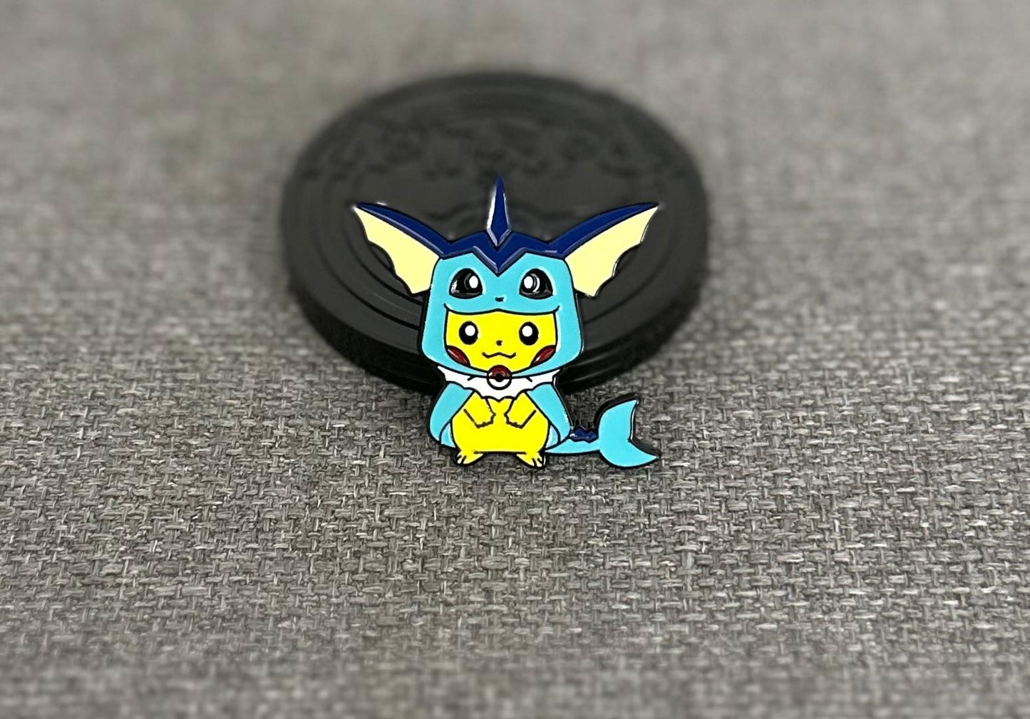 Pokemon Pikachu Vaporeon Cosplay Collectible Pin Asia Exclusive