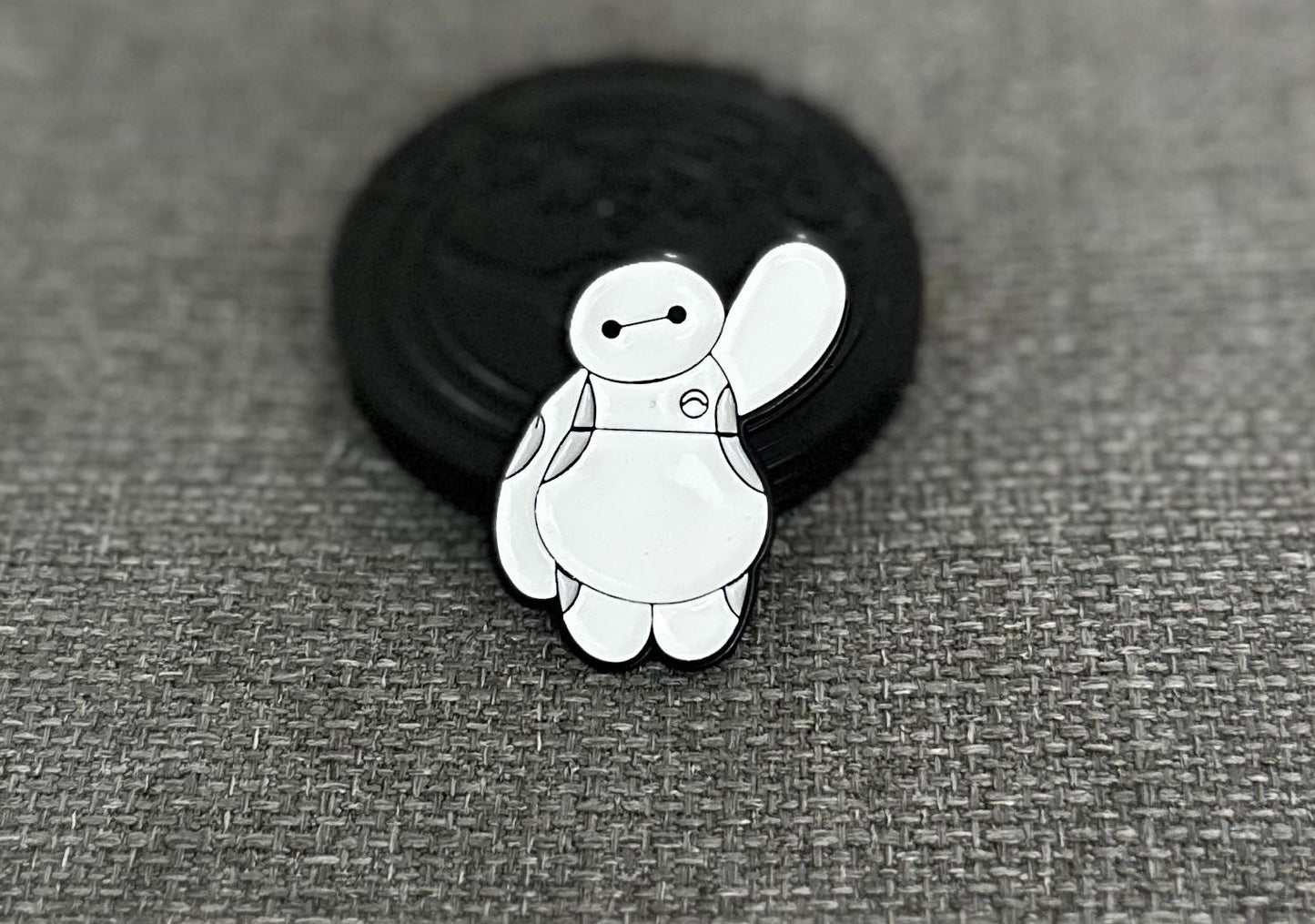 Disney Big Hero 6 Baymax Waving Collectible Pin Asia Exclusive
